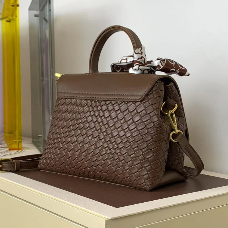 French Niche Small Square Commuting Shoulder Bag